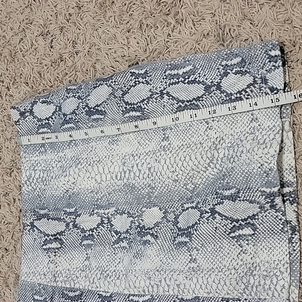 NWOT Free People Skirt Snakeskin Size 2 - Picture 6 of 11